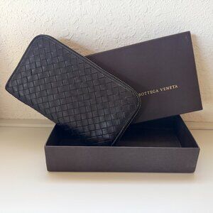 Bottega Veneta Intrecciato Zip Around Wallet Black Woven Leather